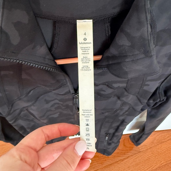 Define Jacket - Picture 3 of 4